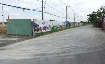 SANG GẤP LÔ ĐẤT NẰM NGAY CHỢ LONG TRƯỜNG MẶT TIỀN 12m