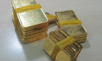 Giá vàng giảm giá sốc, doanh nghiệp lo ngại