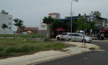 Đất thổ cư chính chủ giá rẻ, sau lưng chợ Bình Chánh MT Nguyễn Hữu Trí, SHR, 80m2 giá 390tr