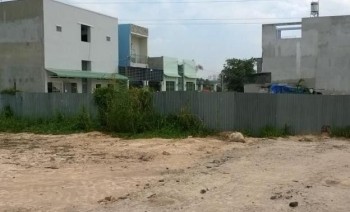 Đất đối diện chợ Cần Đước, SHR, rước lộc đầu năm lên đến 50 triệu -090.36.36.294