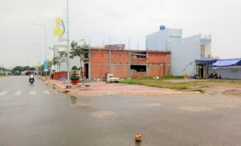 Liền kề Bình Chánh- Đất MT ĐT 835 đối diện Bưu Điện Gò Đen 380tr-090.36.36.294