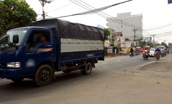 Bán 800 m2 đất TC Bình Chánh Đường Hương Lộ 11, giá bèo