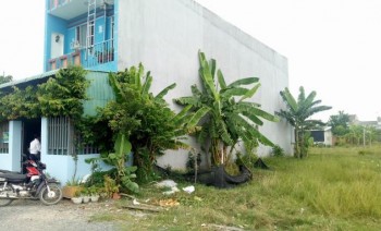 >>> Đất  Bình Chánh 2 Mặt Tiền Diện Tích 180m2 Giá Chỉ 540Tr   Đường Nguyễn Hữu trí  Ngay Chợ Đệm Sổ Hồng Riêng >LH 0908.526.430