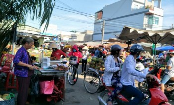 Còn duy nhất 1 Lô góc 2MT đối diện chợ Long Cang – SHR – Giá chỉ 5tr/m2