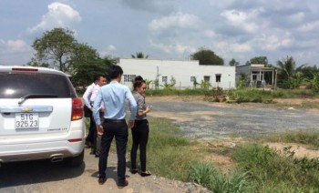 Bán đất Ngay Chợ Đệm Bình chánh  Sổ Hồng Riêng  >> 250M >>  650TR 