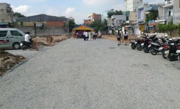 Đất chính chủ Nguyễn Hữu Trí, Bình Chánh, giá 190 triệu, Xây Dựng Ngay.LH.0916.348.178