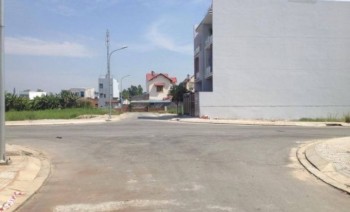 Mở Bán 250 Nền  Khu Dân Cư Nguyễn Hữu Trí , Sổ Hồng Riêng Sang Tên Công Chứng Ngay.120M2  Giá Chỉ 460Tr. Liên Hệ.0916.348.178.