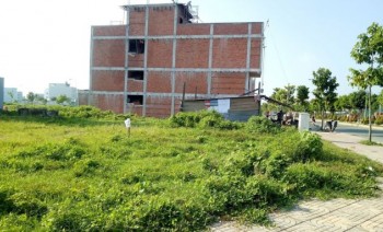 Đất Nguyễn Hữu Trí , Bình Chánh , Liền Kề Chợ Đệm, Sổ Hồng Riêng Mua Sang Tên Công Chứng Ngay.